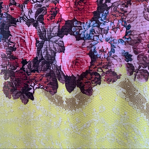 ⭐️ Mendocino Floral Mini Dress - Picture 3 of 5